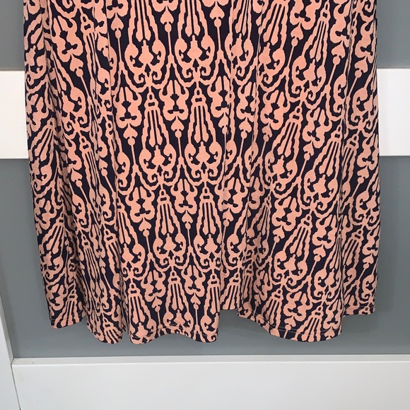 41 Hawthorn Pink and Black Patterned Dress - Picture 2 of 5
